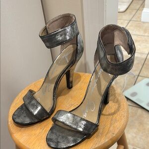 American Rag Tarnishes Silver/pewter Stiletto Heels